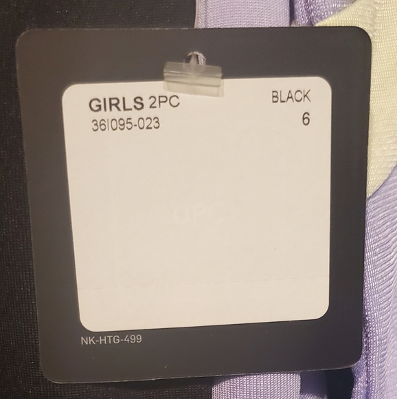 Girls Nike 2pc Set - Picture 11 of 11